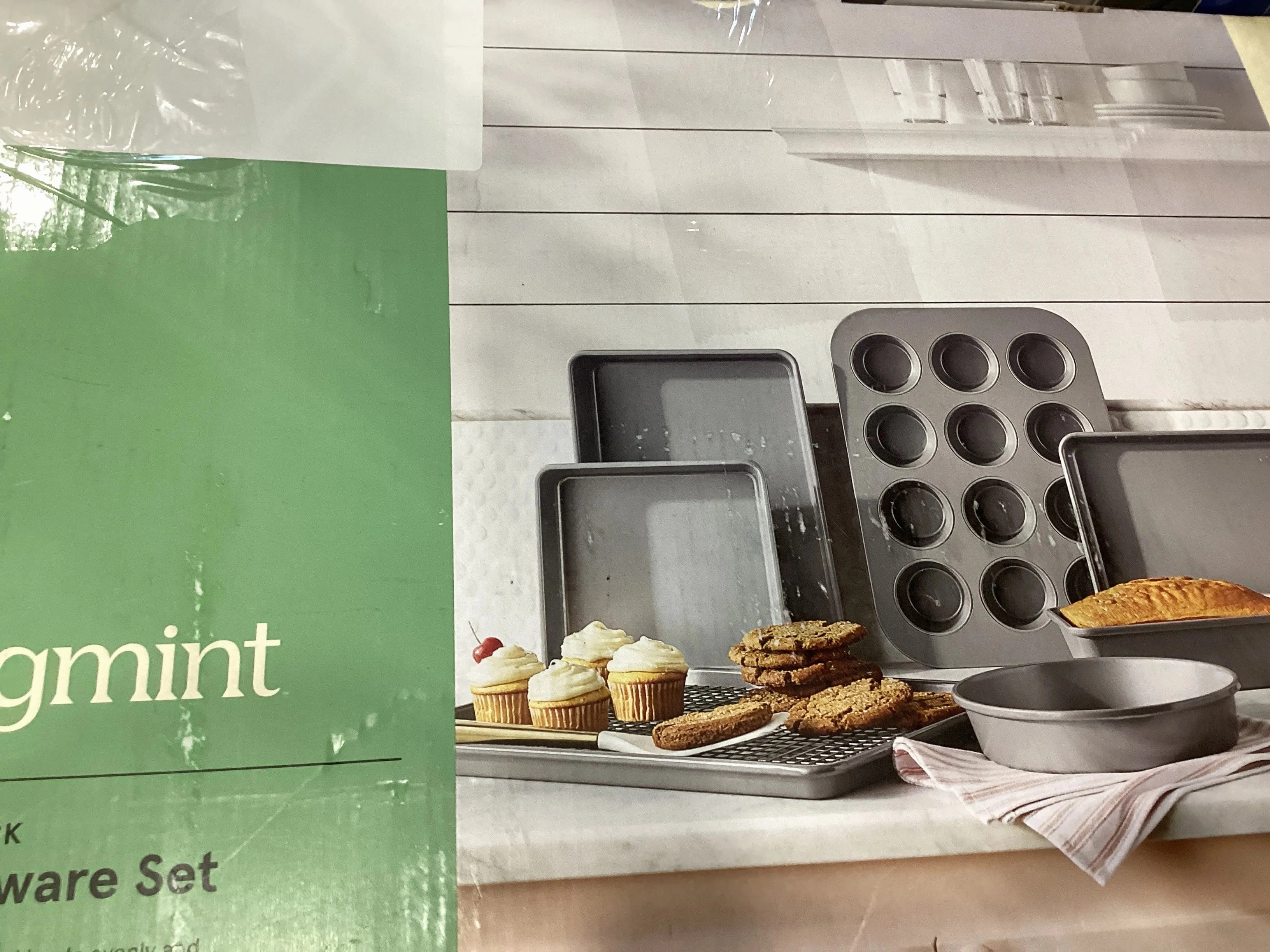 8pc Nonstick Bakeware Set- Gray (See Description)