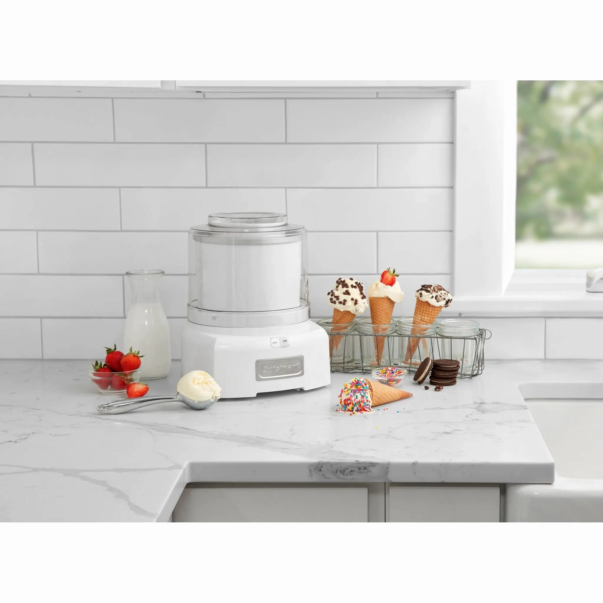 Automatic Frozen Yogurt and Ice Cream and Sorbet Maker - White - ICE-21P1