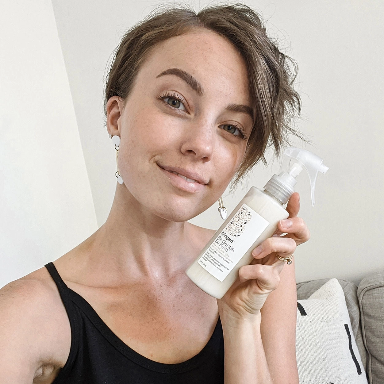 Be Gentle. Be Kind Aloe and Oat Milk Ultra Soothing Detangling Spray
