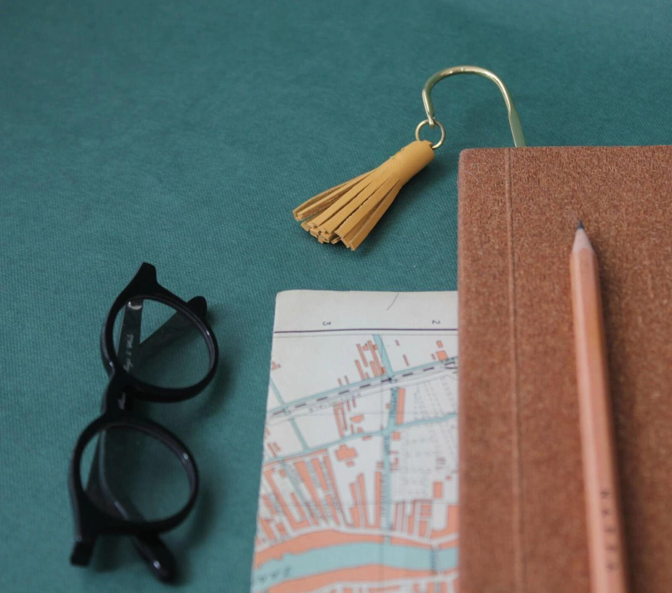 BOOKMARK