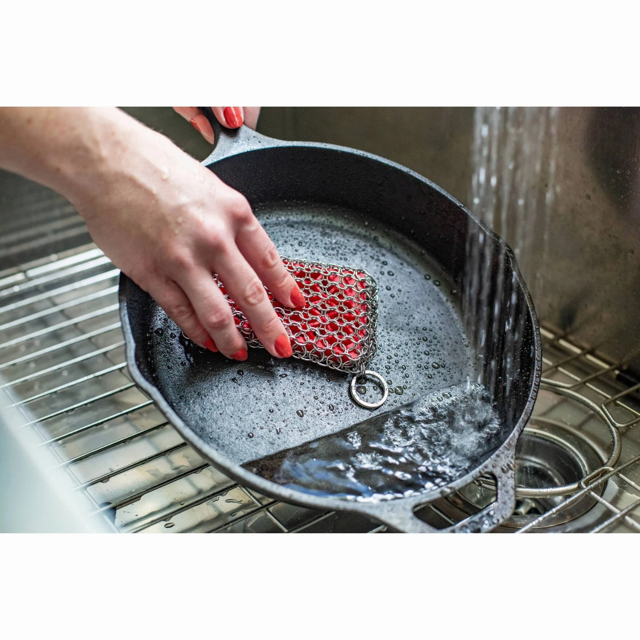 Chainmail Scrubber Red: Stainless Steel Cast Iron Cleaning Tool, Dishwasher-Safe, 4" Diameter