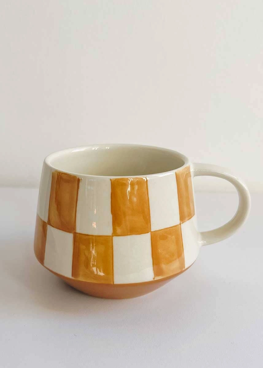 Checkered Mug - Golden
