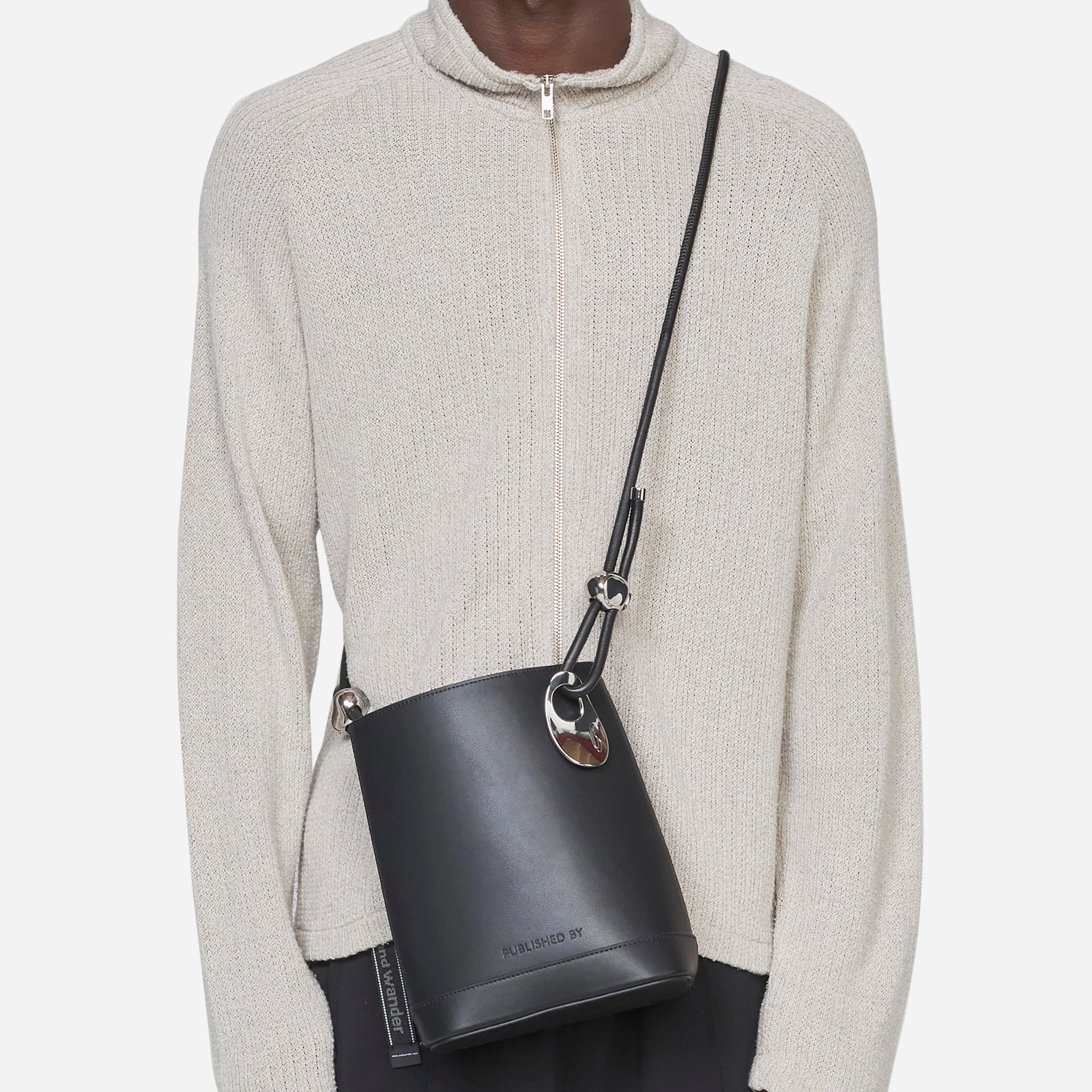 Noona Tote Small Black | Chrome