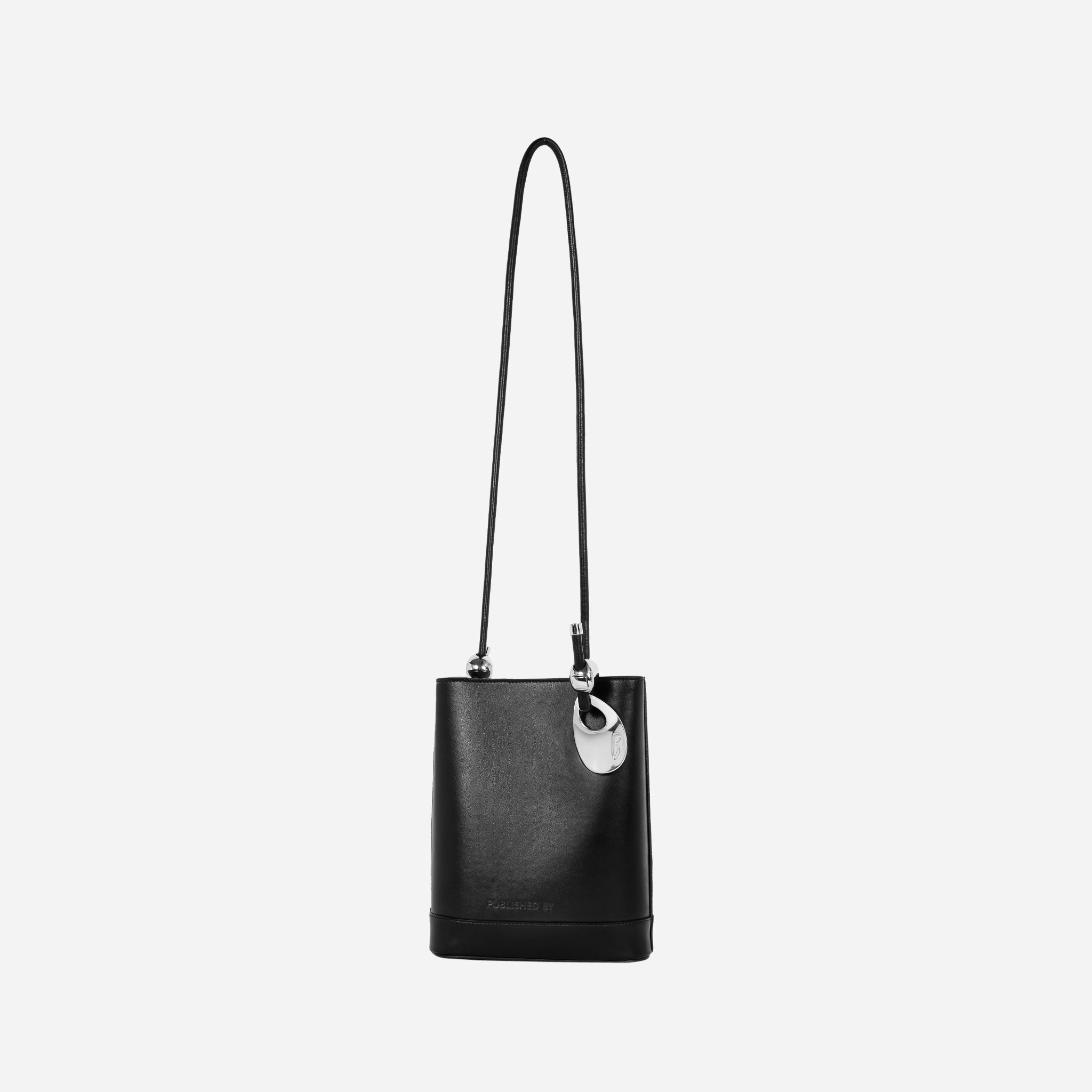 Noona Tote Small Black | Chrome