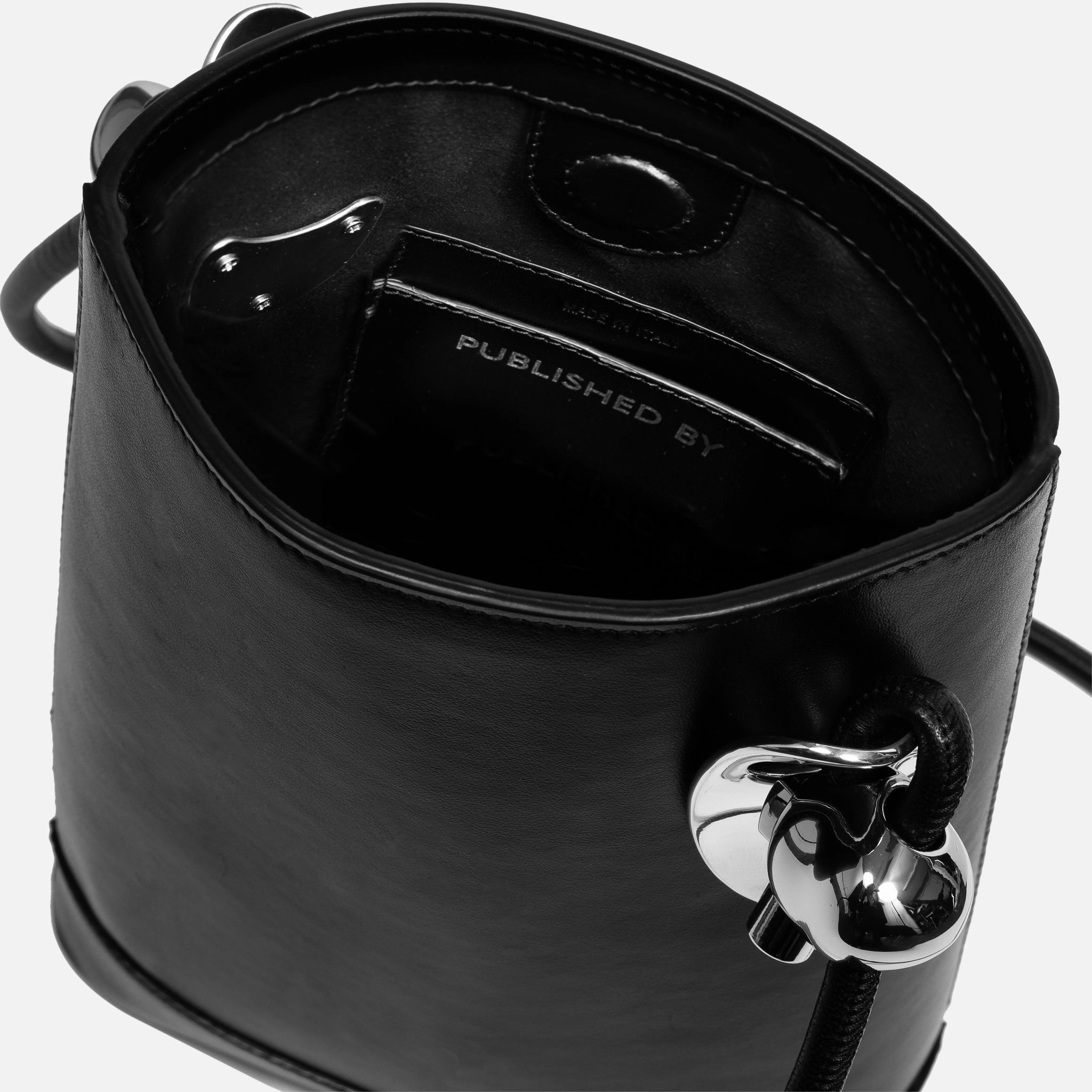 Noona Tote Small Black | Chrome