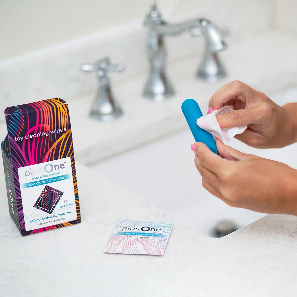 plusOne® toy cleaning wipes