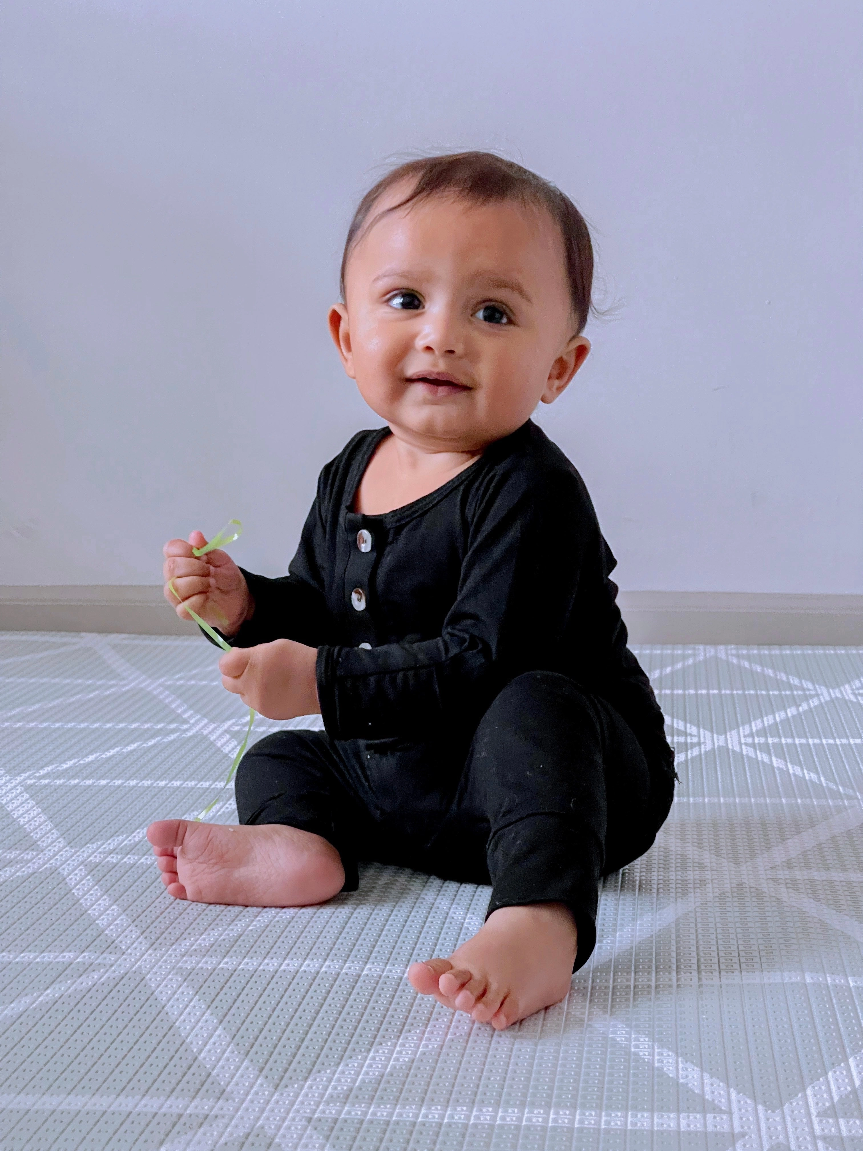 Riley Outfit and Hat Set | Black