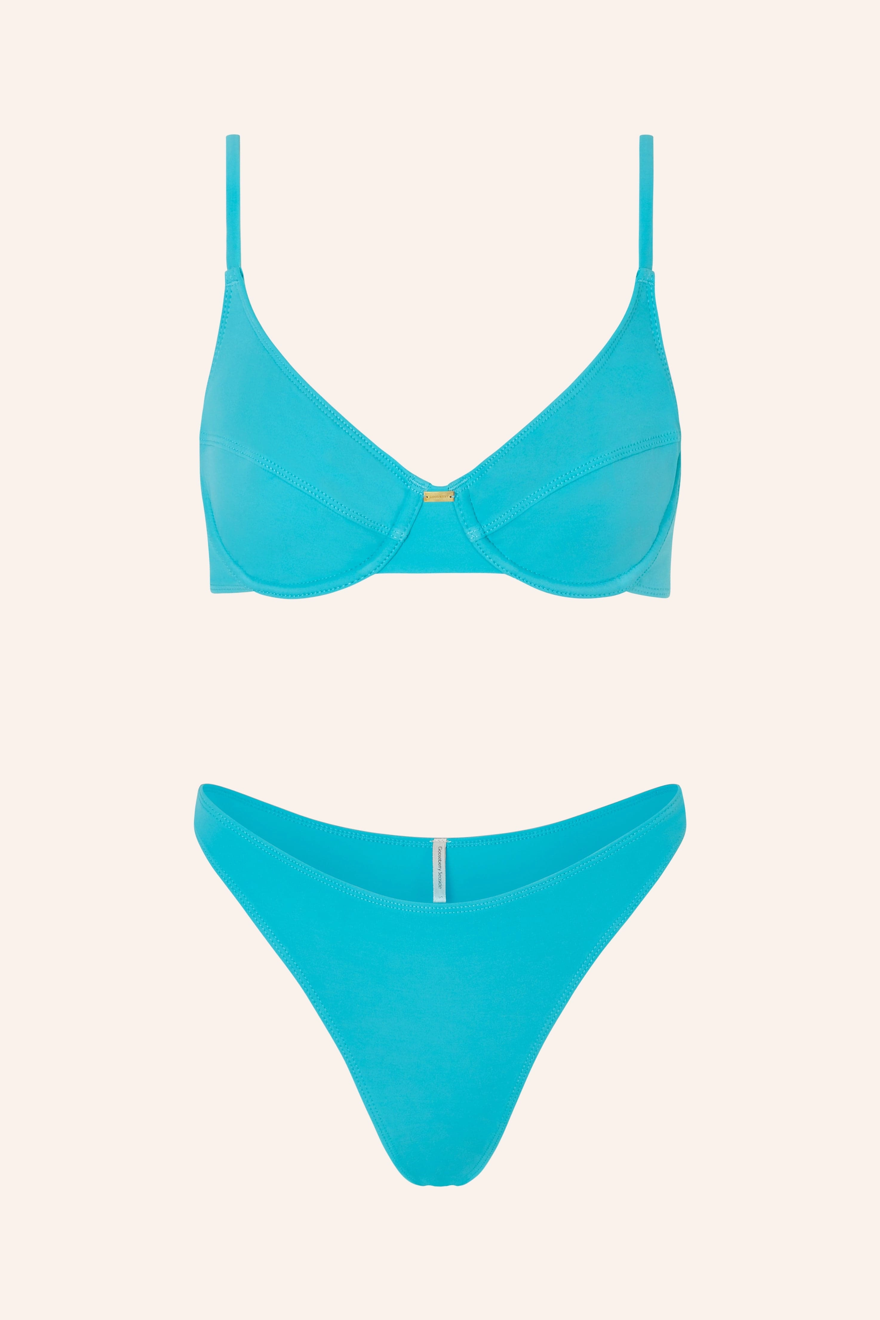 Sculpting Top Cassis
