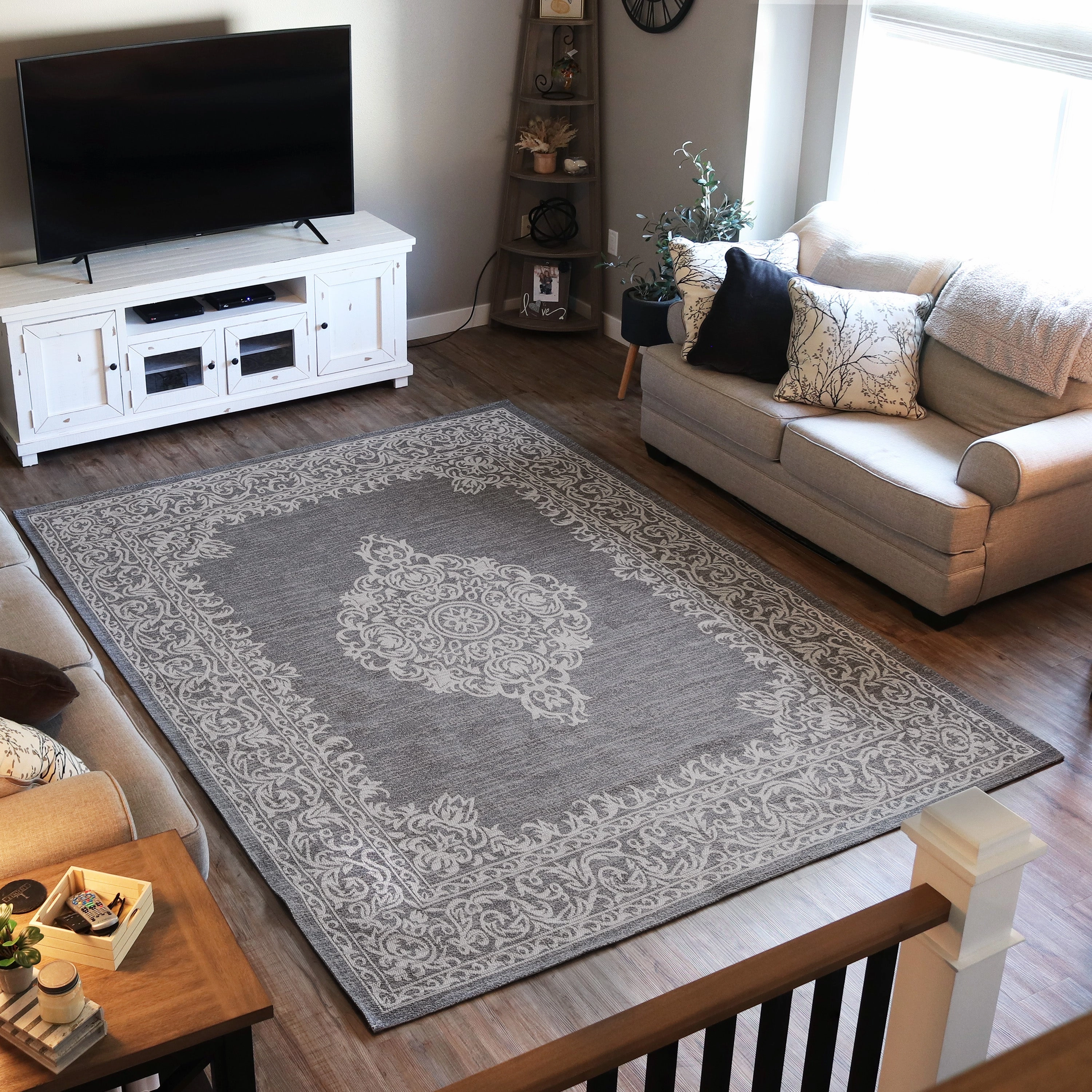 Sunnydaze Parisian Paradize Indoor Area Rug in Ash - 8 Ft. x 10 Ft.